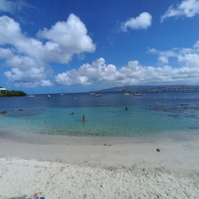 Charmant T1 Avec Vue Sur Marina Les Trois-Ilets Exterior foto